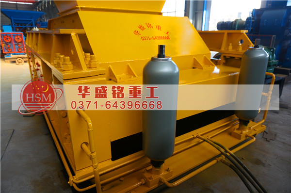 液壓對輥破碎機