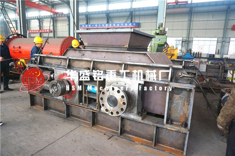 對(duì)輥破碎機(jī)